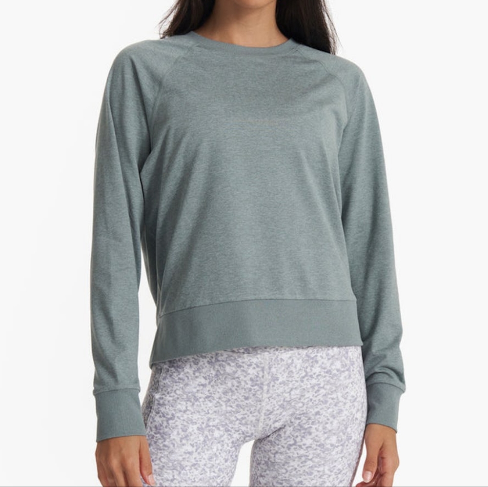 Vuori Women's Crew Neck - Light Green